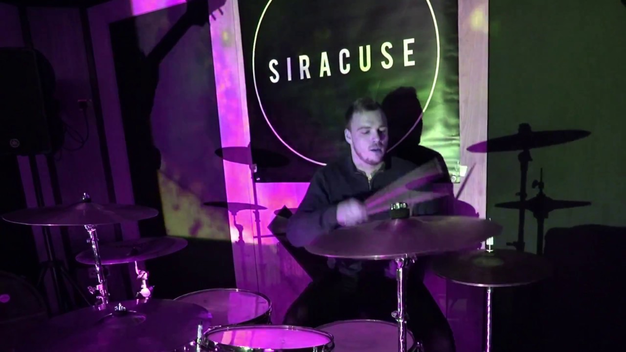 SIRACUSE - Control (Official Video) bekijken op YouTube SIRACUSE - Control (Official Video) bekijken op YouTube