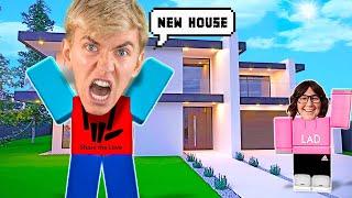 MYSTERY NEIGHBOR ELLEN BROKE INTO SHARER FAM HOUSE!! (Roblox Brookhaven)