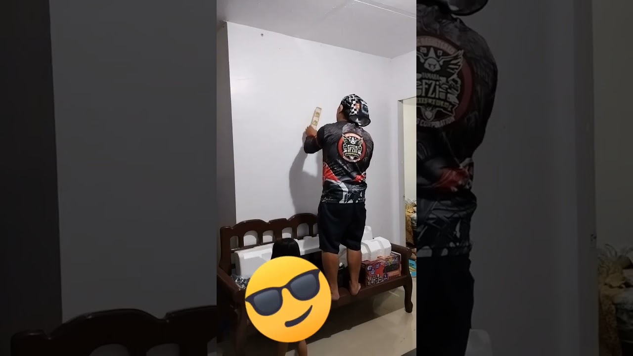 how to installed TV wall mount bracket for devant  50 inches smart tv