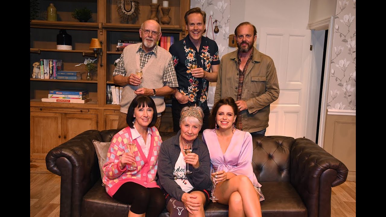 PREMIERE: Oost West Thuis Best I Het Achterland