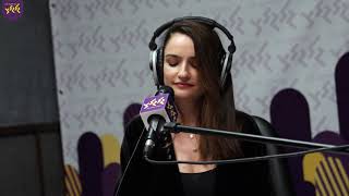 אניה בוקשטיין - רוקדת (חי באולפן גלגלצ)