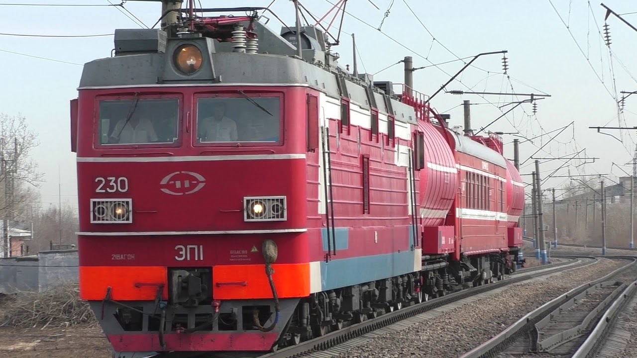 Буксировка пожарного поезда на платформе "Студенческая"