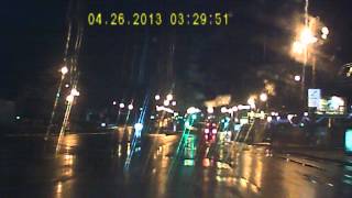 БЮДЖЕТНЫЙ авторегистратор DVR 128 - рано утром - дождик