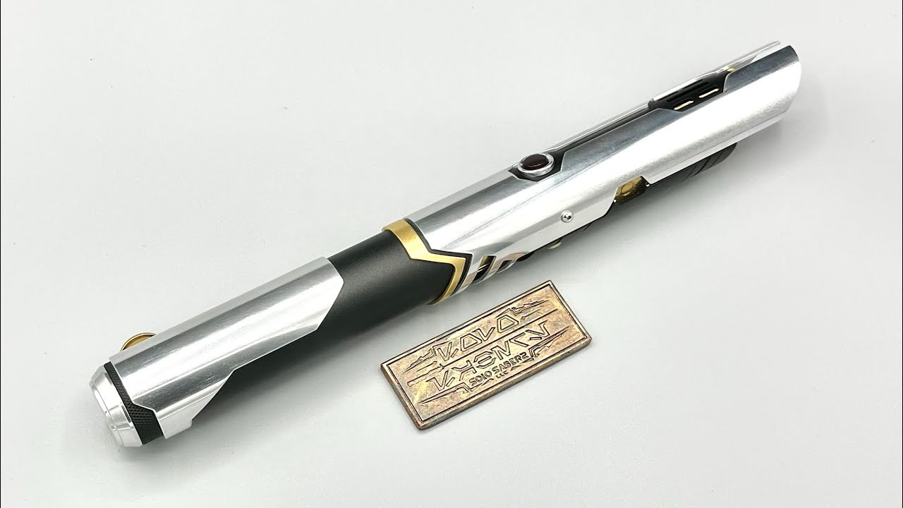 Aidan's KR Sabers "Regiis" Lightsaber with CFX and Goth Eco Chassis