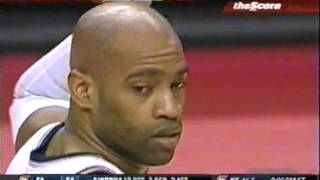 Vince Carter laughs at Morris Peterson