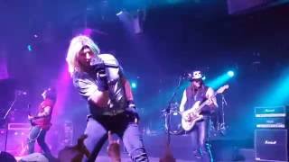 Download Lagu Motley Inc. ( Motley Crue Tribute Band) - ''Red Hot' LIVE in El Paso, TX. 3-19-16 MP3
