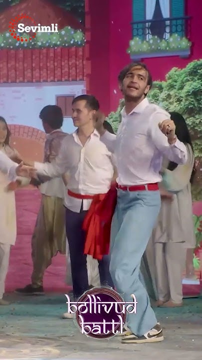 holi song from mohabbatein