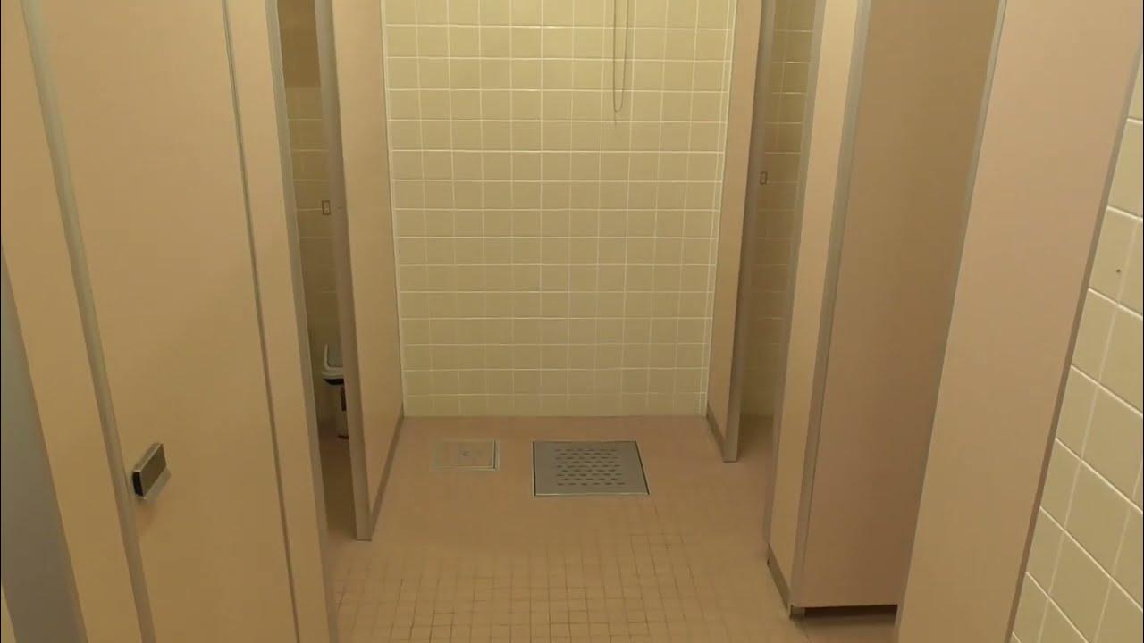 鰺ヶ沢海水浴場  公衆トイレ(女子トイレ)（青森県・鰺ヶ沢町）