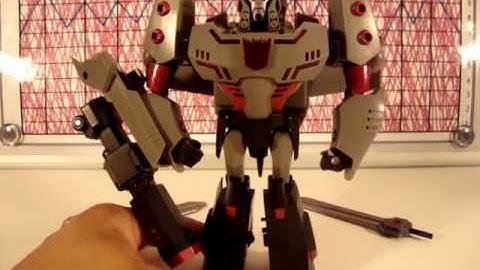 ANIMATED LEADER MEGATRON - TRANSFORMERS TOY REVIEW