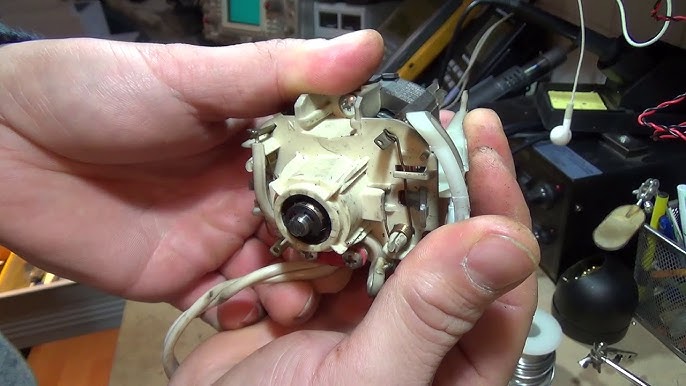 Fixing a Hamilton-Beach Coffee Grinder « Flounderings