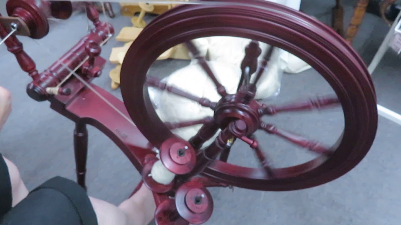 A Quick Look at a Kromski Spinning Wheel with Carole Wurst YouTube