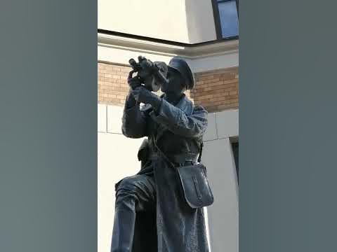 Фронтовой кинооператор. Каменноостровский, 10. Петроградская сторона ...