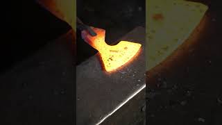 Edge Steel Welding With The Hamburger Technique (Short Version)