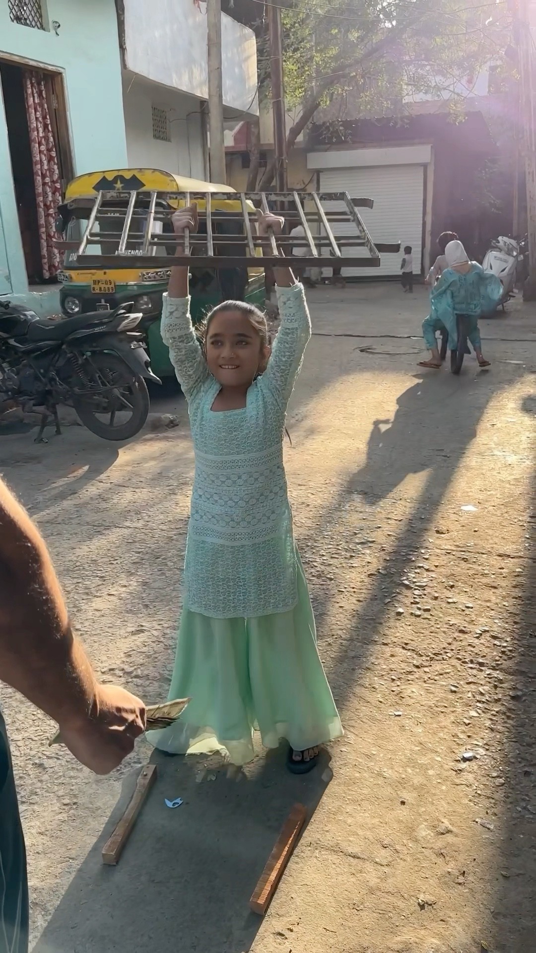kon sa bachha ye jali utha payega??? #shorts #emotiona #youtubeshorts #short