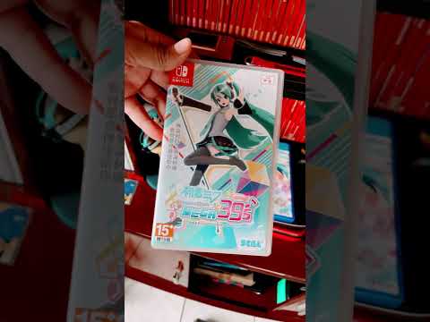 THE BEST HATSUNE MIKU PHYSICAL GAME OF ALL: FUTURE TONE DX HK VERSION!