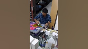 Silk screen printing on scent bottle #screenprinting #exposuremachine #silkscreenprinting #طباعة ＃印刷