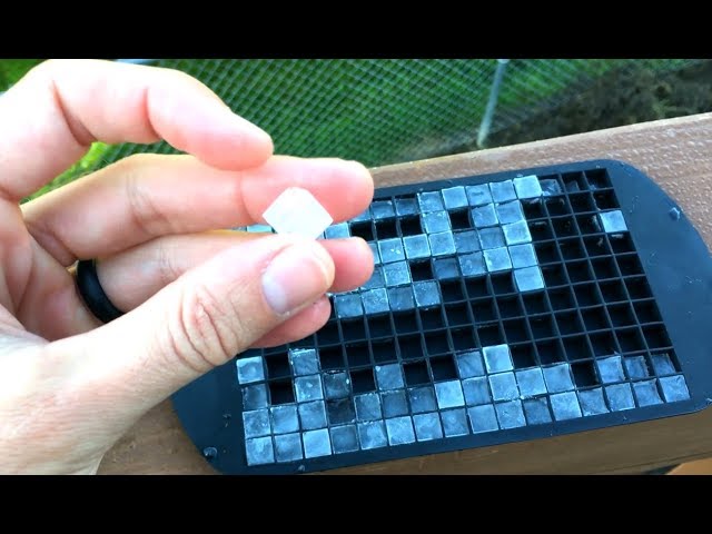 The “U Ice of A” Ice Cube Tray: Silicone tray makes ice out of the States