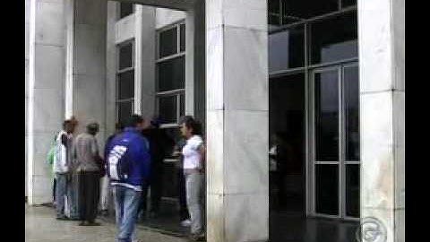 Quadrilha se disfarça de mendigo para roubar caixa eletrônico em Campo Limpo Pta
