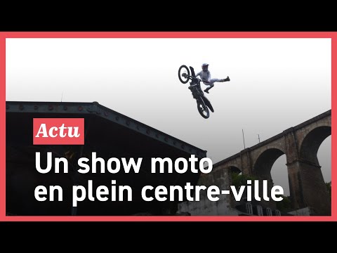 Il saute au-dessus du kiosque de Morlaix à moto ! Le show freestyle de Sylvan Masson