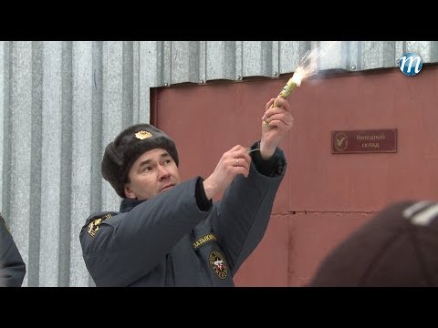 Тюменским школьникам показали, как запускать фейерверки