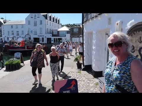 A sunny day in Mevagissey, Cornwall! A virtual, step-by-step walk around the harbour