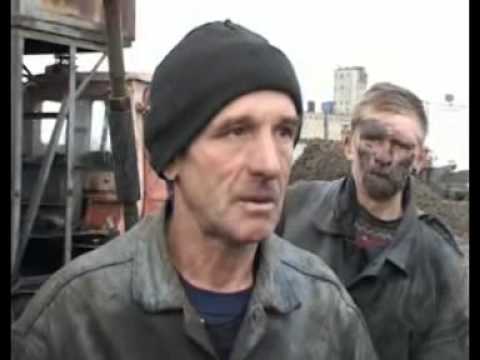 news-reporter-fail-|-too-much-alcohol-|-funny-drunk-worker.-only-in-russia