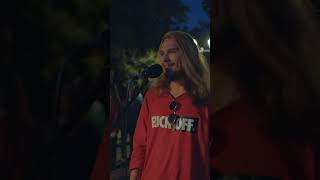 Случайный концерт, который стал вирусным