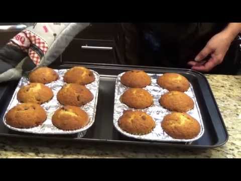 Easy Banana Muffins with Chocolate Chip by Magdi