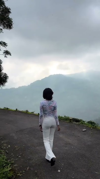 sourenee-tea-estate-subscribe-cloudlovers-travel