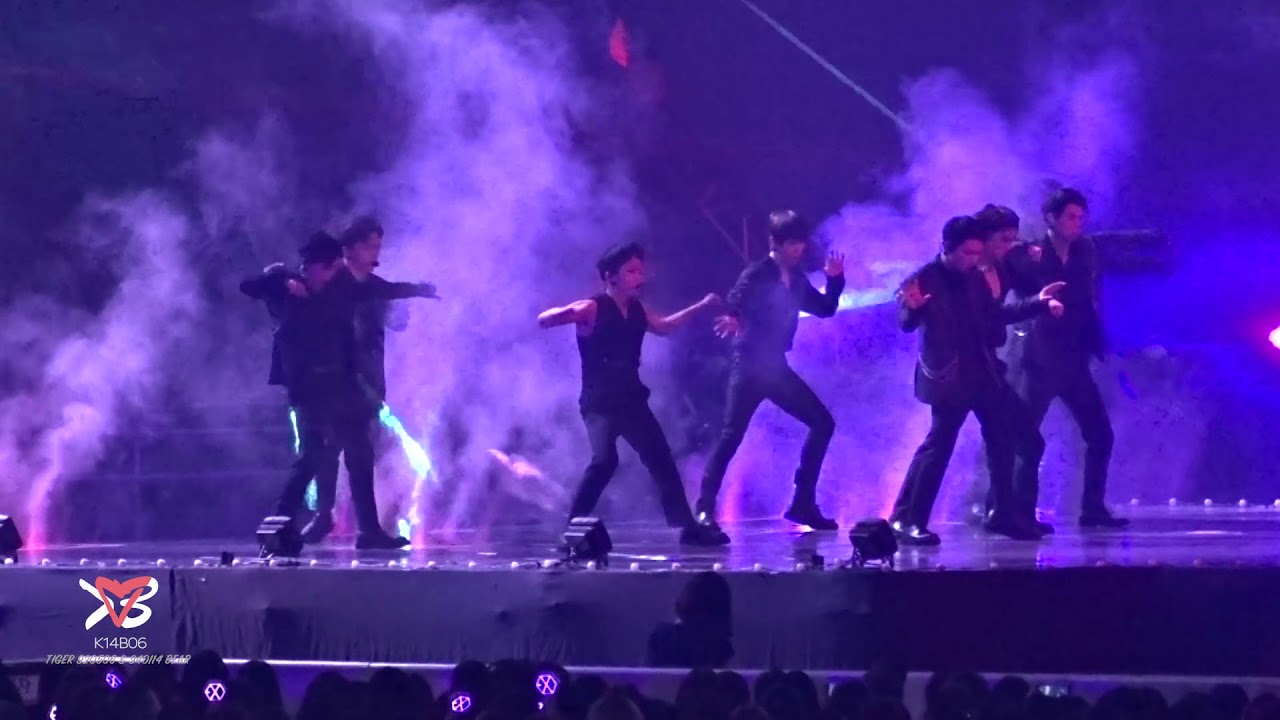 180714 EXO 엑소 - Sweet Lies - EXO PLANET #4 - The ElyXiOn [dot] in Seoul [직캠]