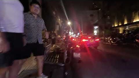 Bangkok Thailand Walking Tour: Nana Plaza & Soi 4 😁