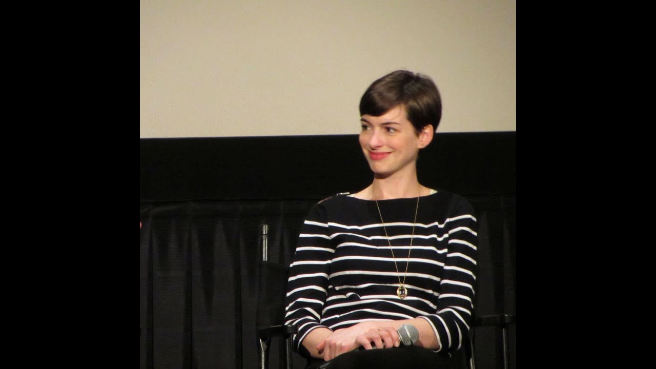 Anne Hathaway Heartfelt Q&A Les Miserables YouTube