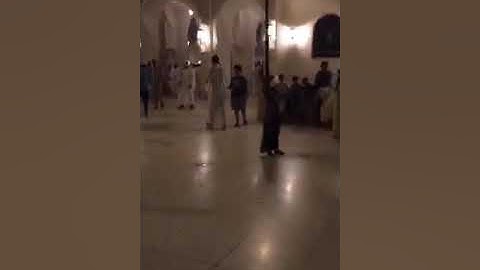 تلاوة مرئية من خارج المسجد للشيخ خالد الجليل من سورة المجادلة ليلة 27 رمضان 1438
