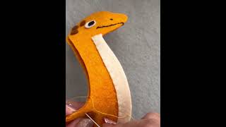Dinosaur felt patterns. Hand sewing felt toys. DIY toys dinosaur set. Animal patterns.