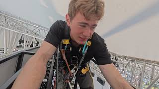 видео: Альметьевск | Подготовка сцены к Дню Города и Дню Нефтяника | ПромАльп и декорации картинка: Альметьевск | Подготовка сцены к Дню Города и Дню Нефтяника | ПромАльп и декорации