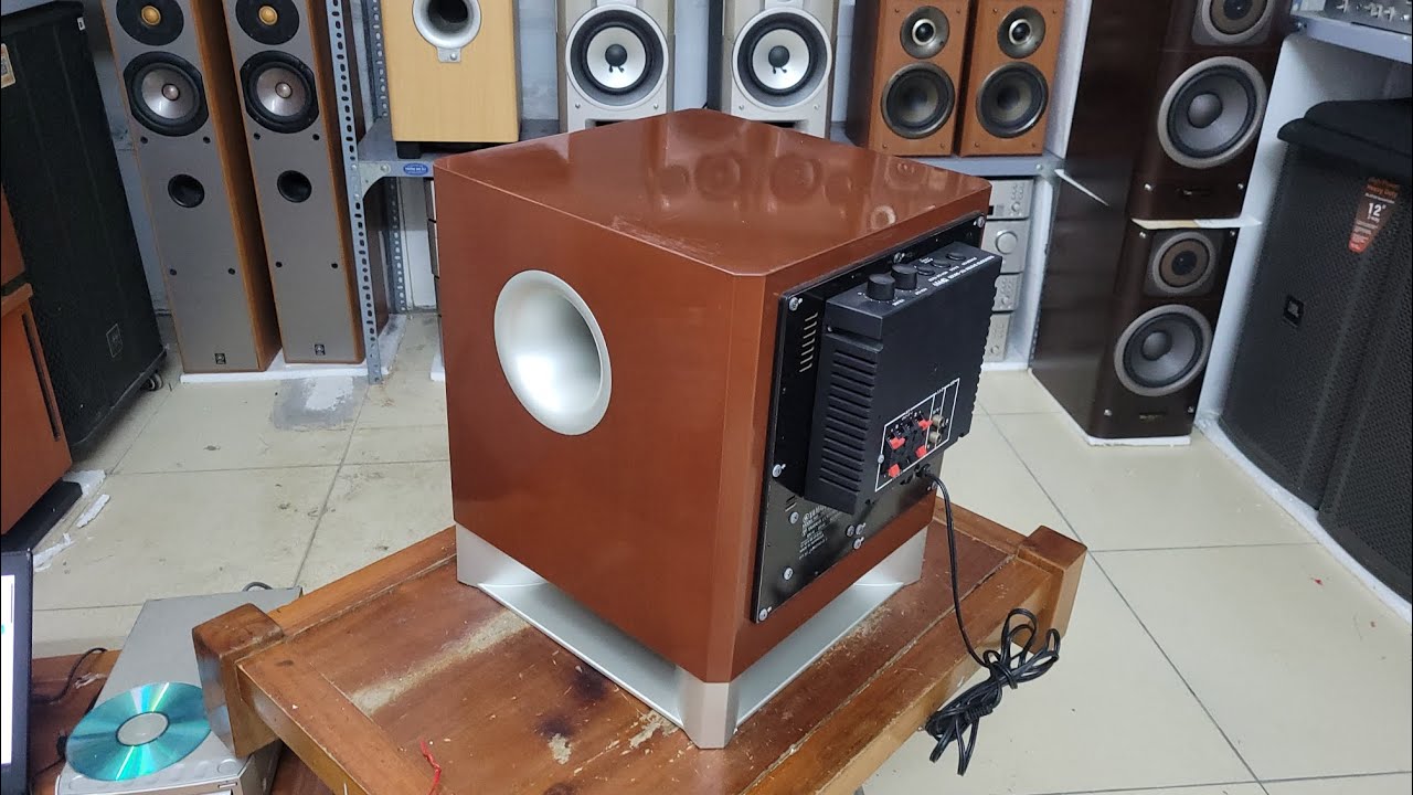 Yamaha SW325 subwoofer, the 