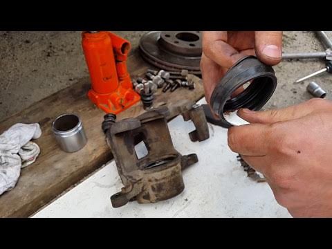 Заклинил передний суппорт. Тормозной цилиндр ваз 2107 заклинил. Заклинил суппорт ваз 2107. Заклинил суппорт ваз 2107. Заклинило поршень суппорта что делать.