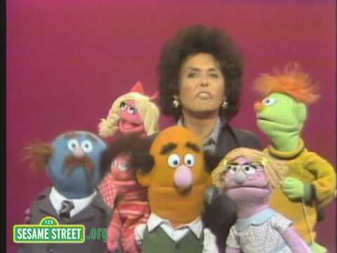 Sesame Street: Lena Horne and Muppets Sing The Alphabet