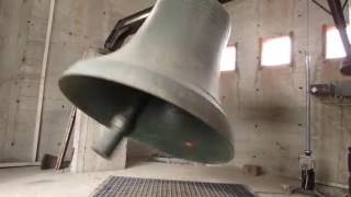 BUDAPEST XI. (H) - A Szent Gellért plébániatemplom nagyharangja / Große Glocke