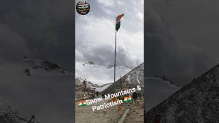 🇮🇳🏔️Indian flag waving proudly amidst snow-covered Himalayan mountains – a breathtaking view! 🇮🇳🏔️