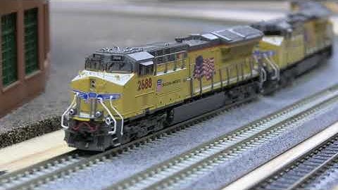 NEW ScaleTrains N scale GE Teir 4 GEVO review and unboxing