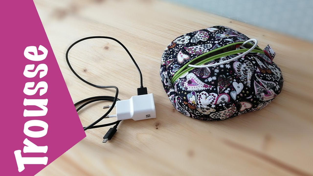 un petit tutoriel pour réaliser une pochette de rangement pour chargeur de  portable 