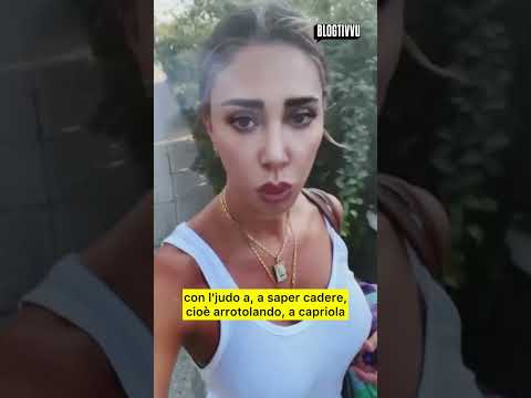 Video Belen Rodriguez cade da cavallo in spiaggia: come sta e come si è salvata