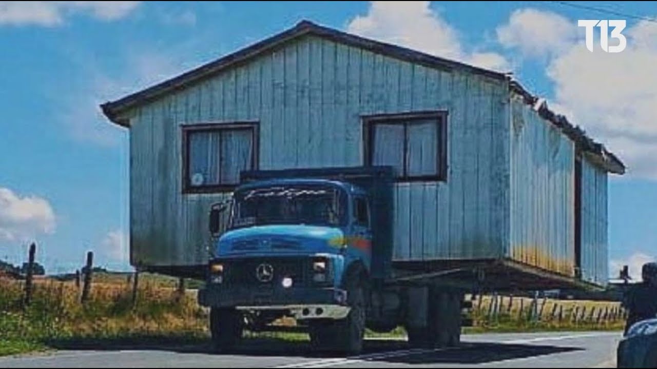 Araña de tela en embudo Armada Ciego Contrató un camión para mover su casa más cerca del trabajo - YouTube