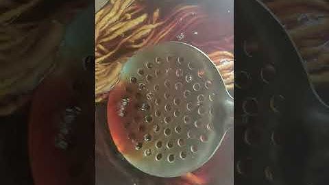 How to dye Eri Silk yarn with Onion skins?