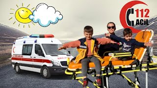 Kaan Gerçek Ambulansı İnceledi | Minik 112 Görev Başında | Ambulans | Ambulans sireni 🚑🚒