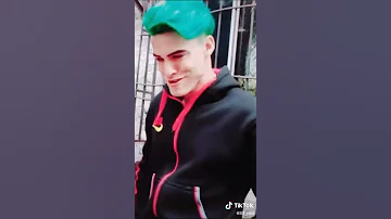 حركة جوكر ولها أغنية لاي لاي 