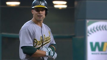 OAK@HOU: Smolinski drives in two with triple in 2nd