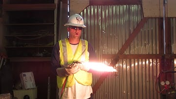 Oxy Acetylene:  Getting a Flame By Operator Fish