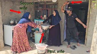 Download Lagu Food competition: The second wife's efforts to obtain food MP3 Download Lagu Food competition: The second wife's efforts to obtain food MP3